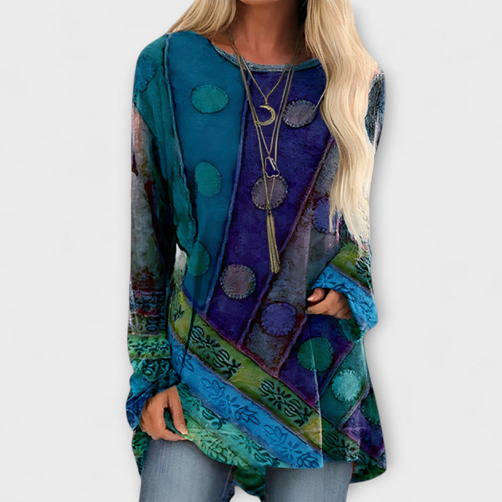 Stilna ženska bluza s etničkim uzorkom