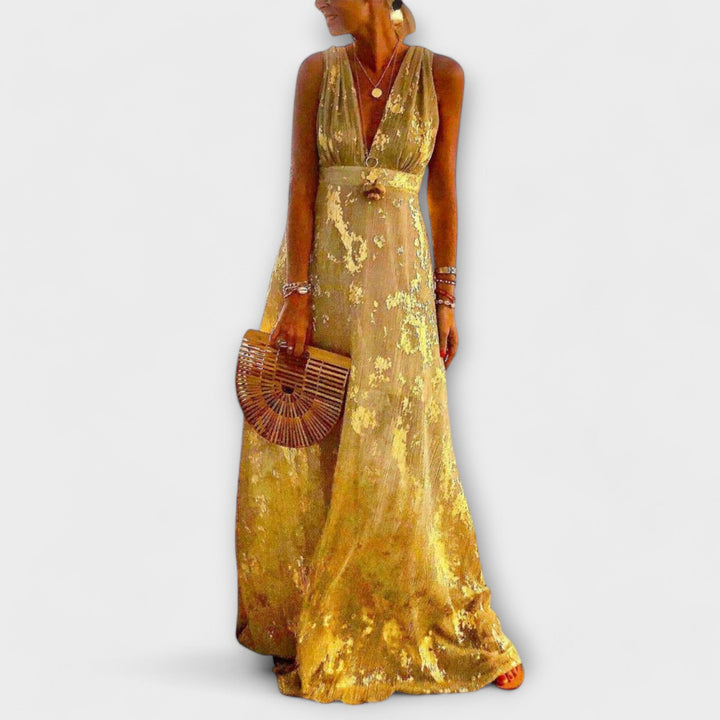 Odjeća s V-izrezom i detaljima od šljokica