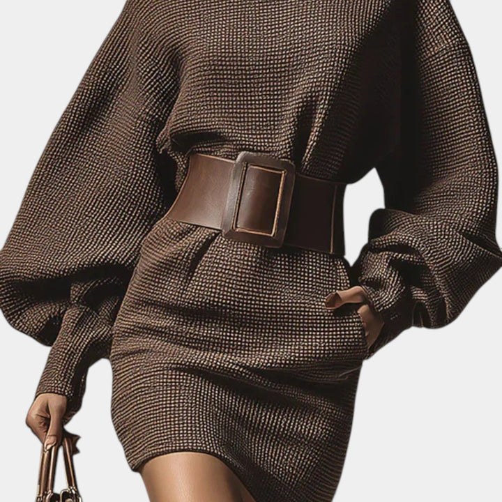 Ema – Elegantna pletena haljina s pojasom