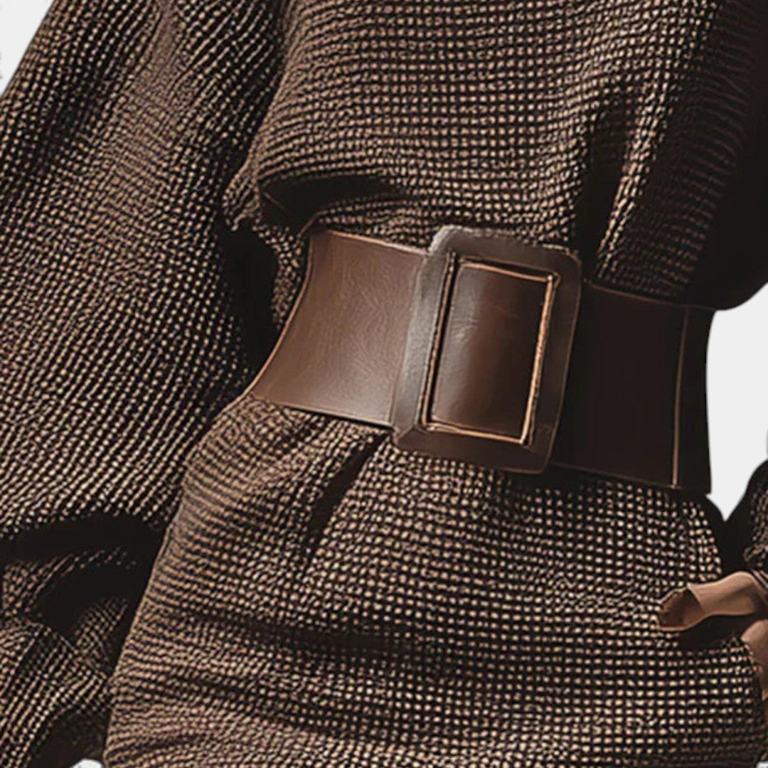 Ema – Elegantna pletena haljina s pojasom