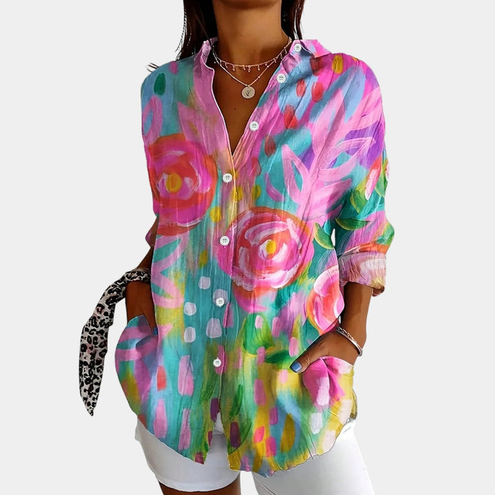 Nika – Ljetna bluza s živahnim uzorkom