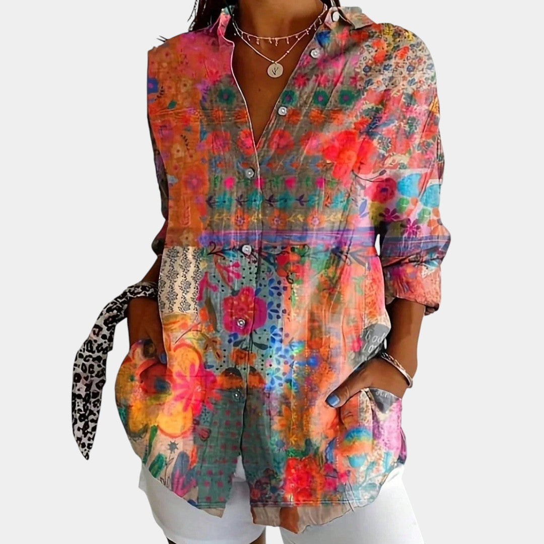 Nika – Ljetna bluza s živahnim uzorkom