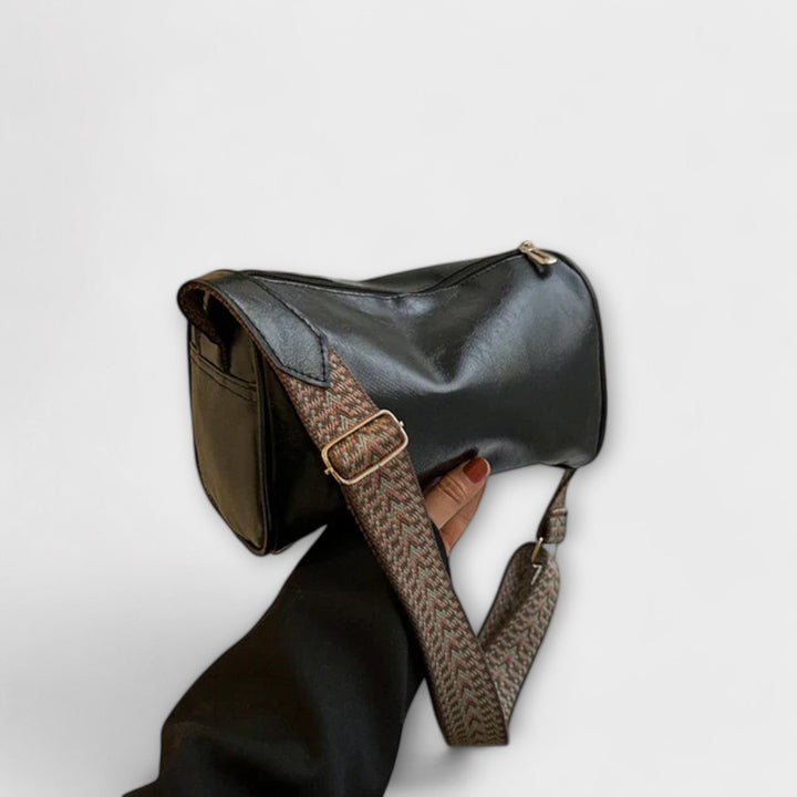 Cécile. - Vintage torbica preko ramena