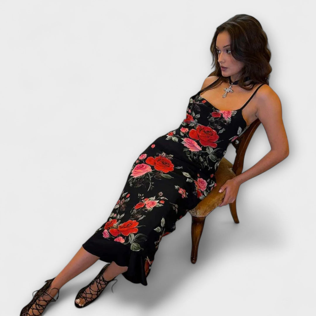 Kratka bodycon haljina s cvjetnim uzorkom i naramenicama