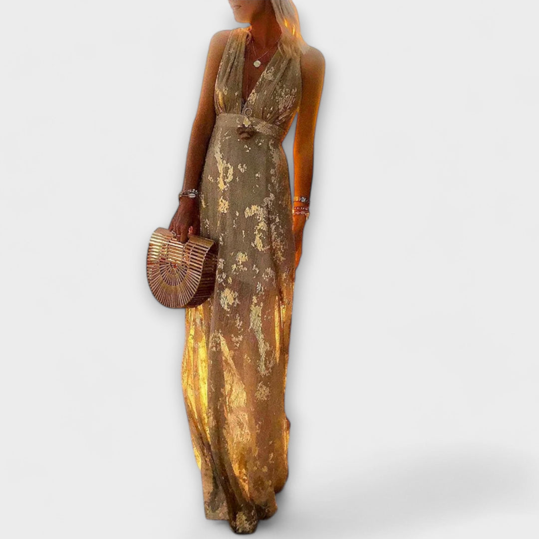 Odjeća s V-izrezom i detaljima od šljokica