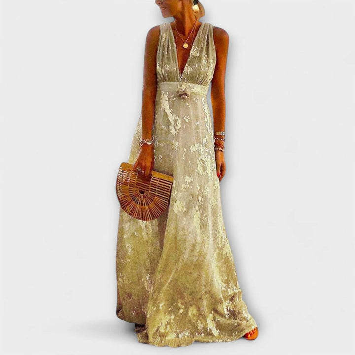 Odjeća s V-izrezom i detaljima od šljokica