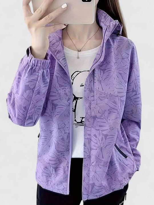 Tjaša – Elegantna jakna s botaničkim uzorkom