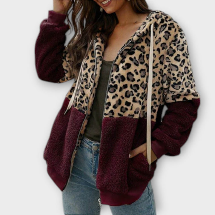 Lea - Fleece dukserica s kapuljačom u leopard printu