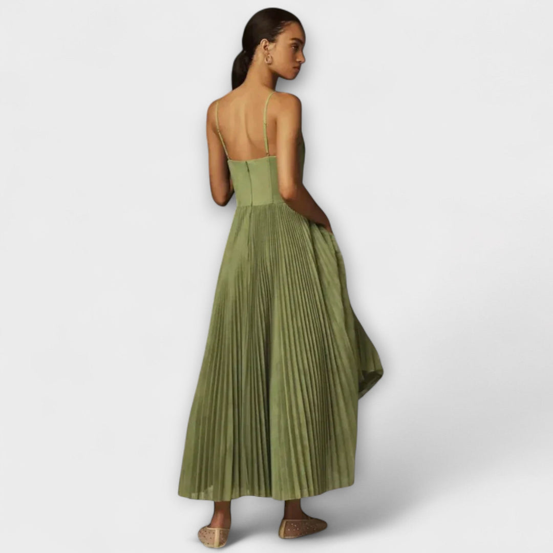 Lucrezia - Elegantne haljine s čarom