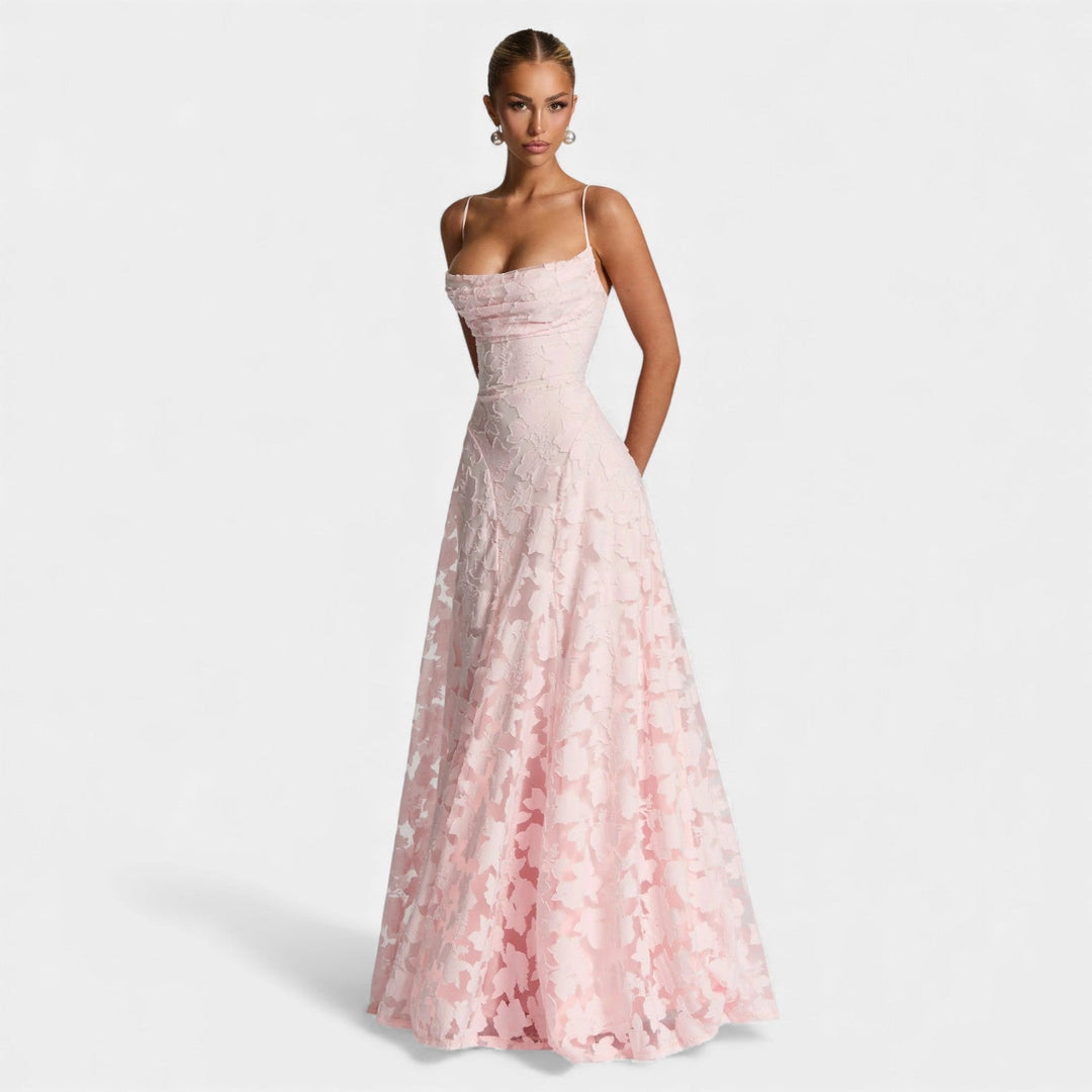 Maruša - Pletena elegancija u maxi stilu