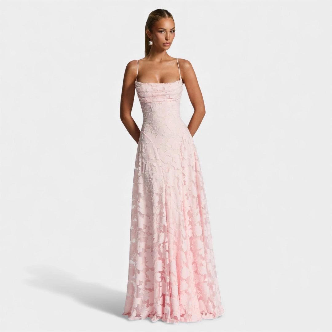 Maruša - Pletena elegancija u maxi stilu