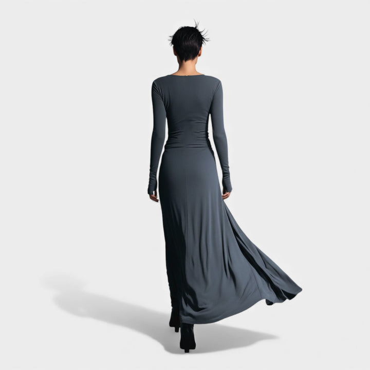 Anna – Elegantna haljina s bočnim čvorom i suptilnim sjajem